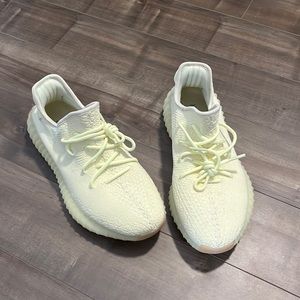 Size 11 Yeezy Sneakers